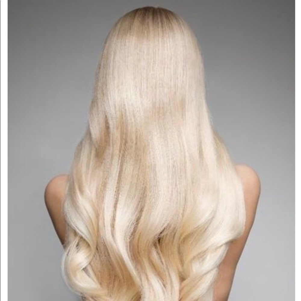 Bleach Blonde Clip-in 20” Extensions